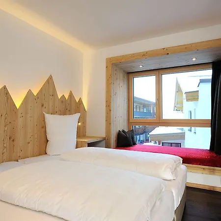 Apartment Chasa Altana *